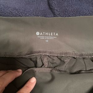 Athleta Argo joggers gently used olive gvreen